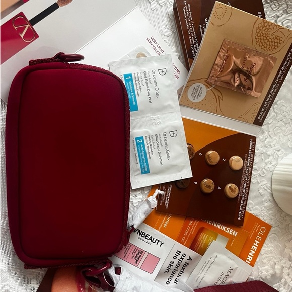 Dagne Dover Red Bag Sephora Bundle Samples - Picture 5 of 7